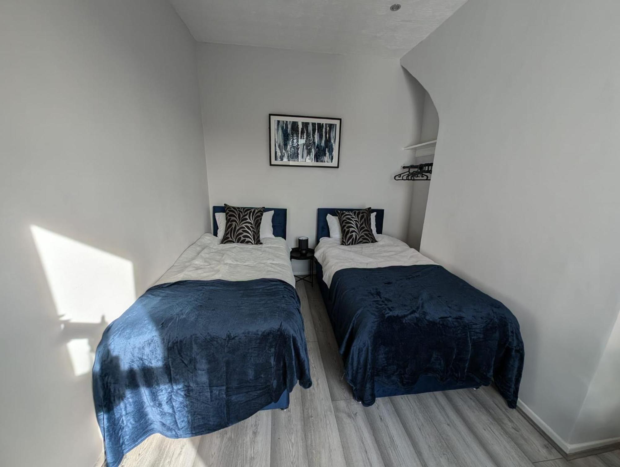 3bed 2bath House - Free Parking - Close To Everton & Fc- Managed By Chique Ltd Holiday home *